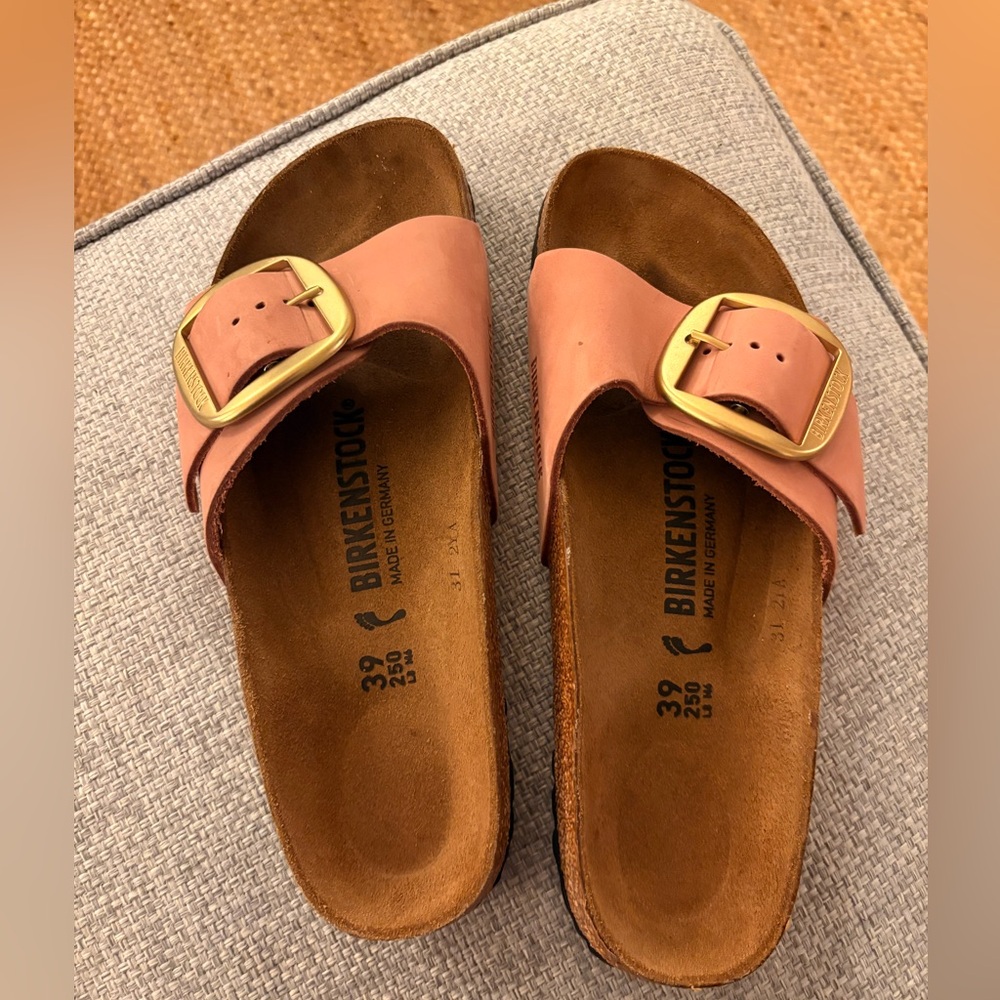 Barely worn Catalina style Birkenstocks in EU Size 39.